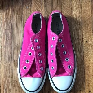 pink low top converse